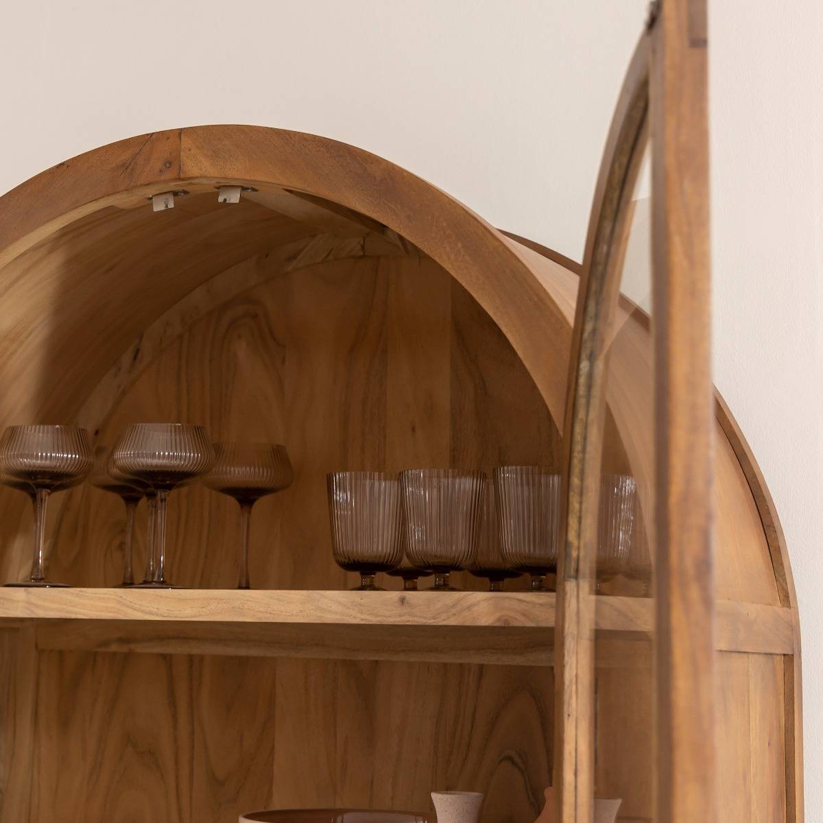 Vitrine en bois d'acacia Néven