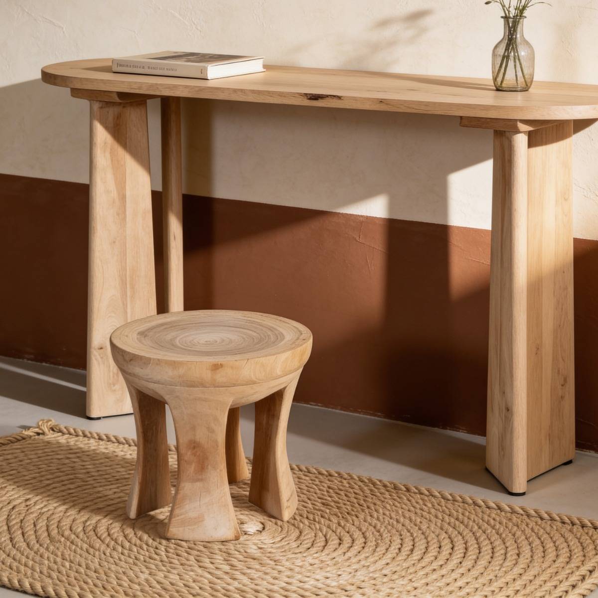 Tabouret en bois de margousier Ezriel