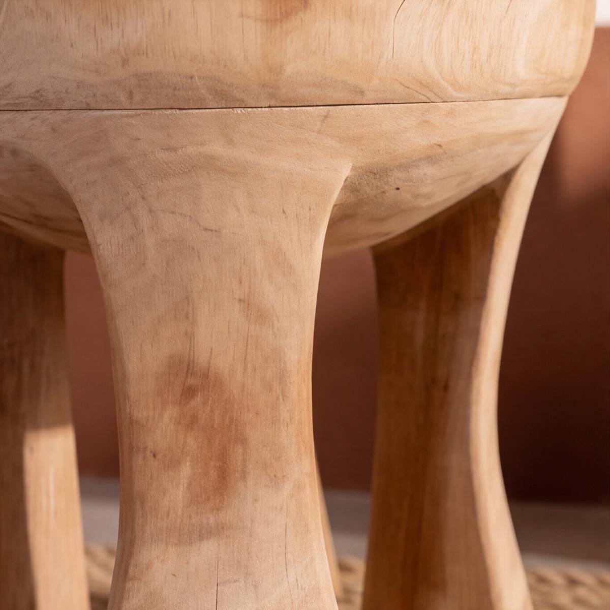 Tabouret en bois de margousier Ezriel
