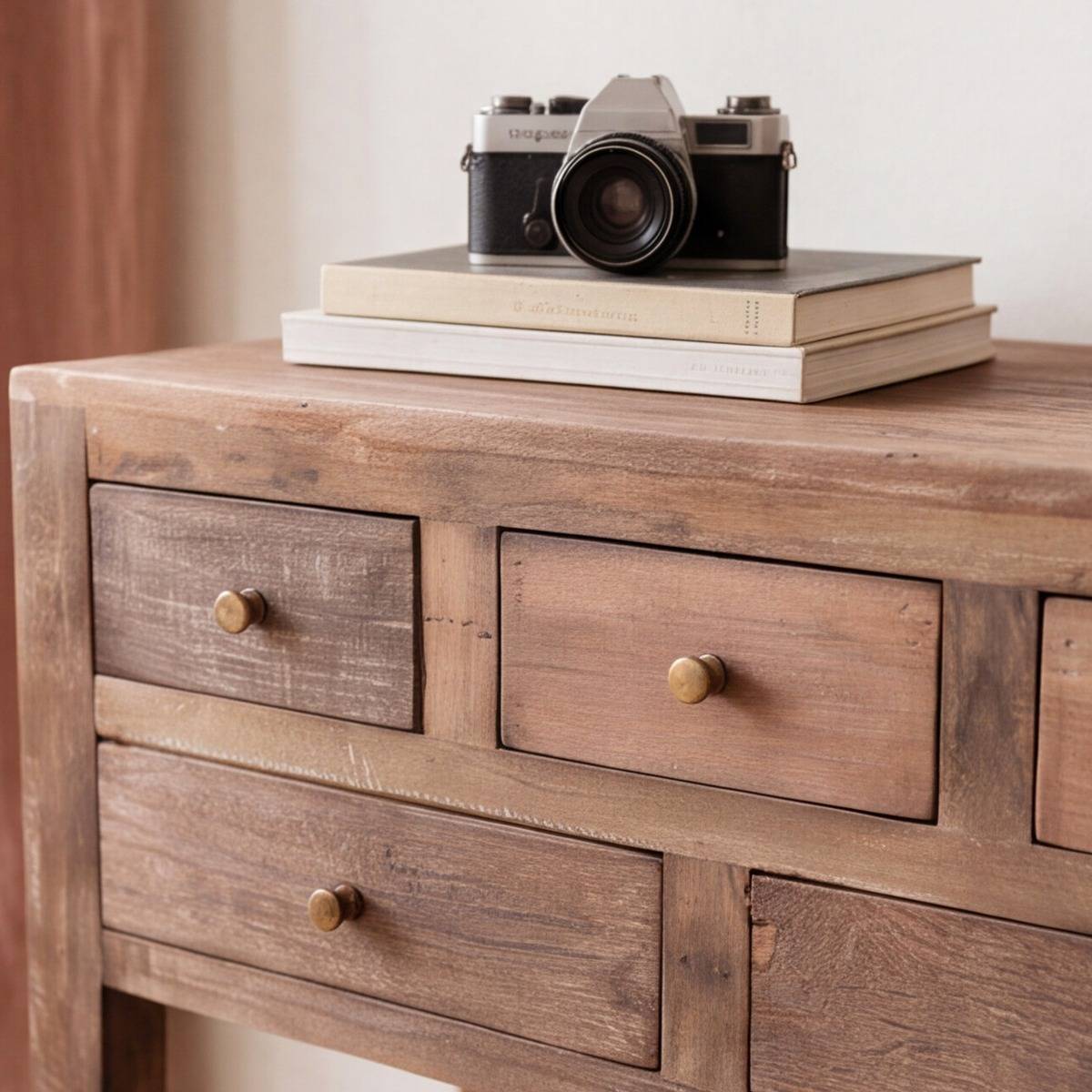 Console avec tiroirs en bois recyclé Indra