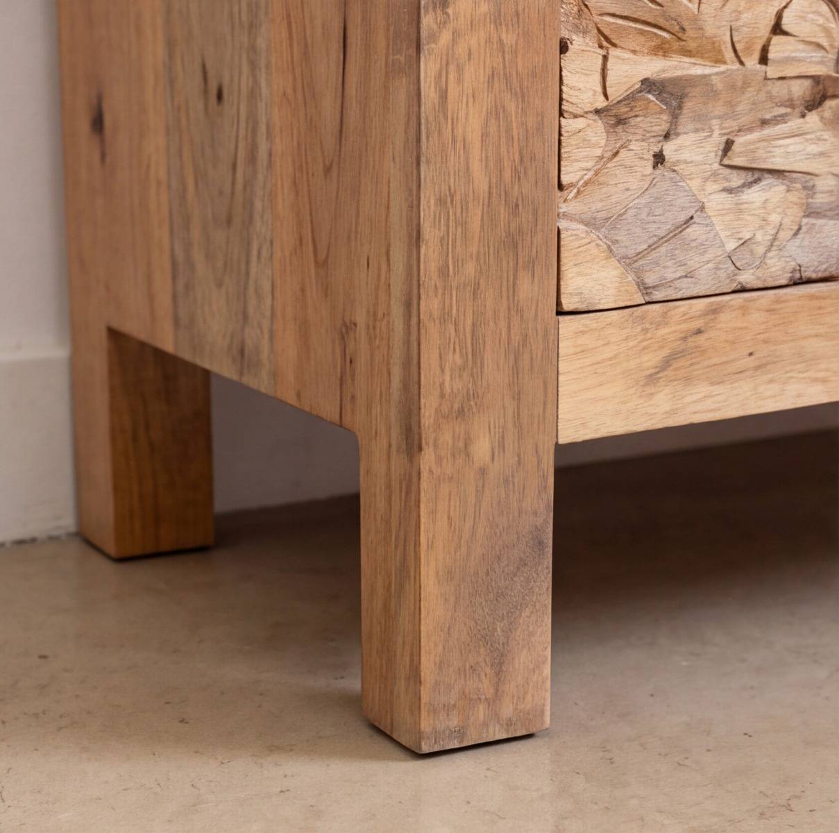Commode sculpté en bois de manguier Courtney