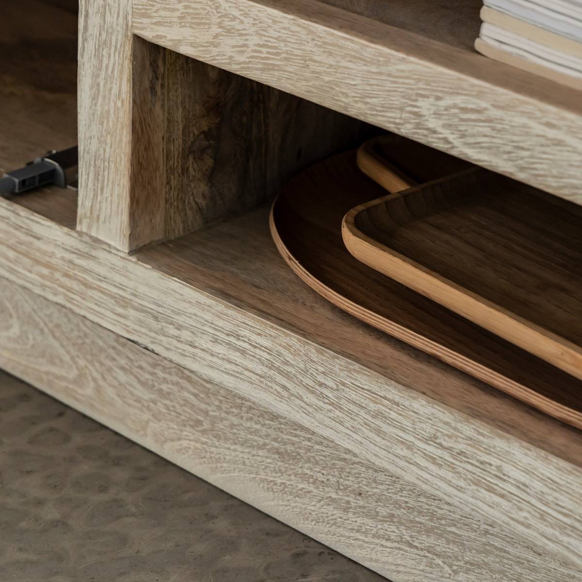 Meuble TV en bois de manguier blanchi Alison