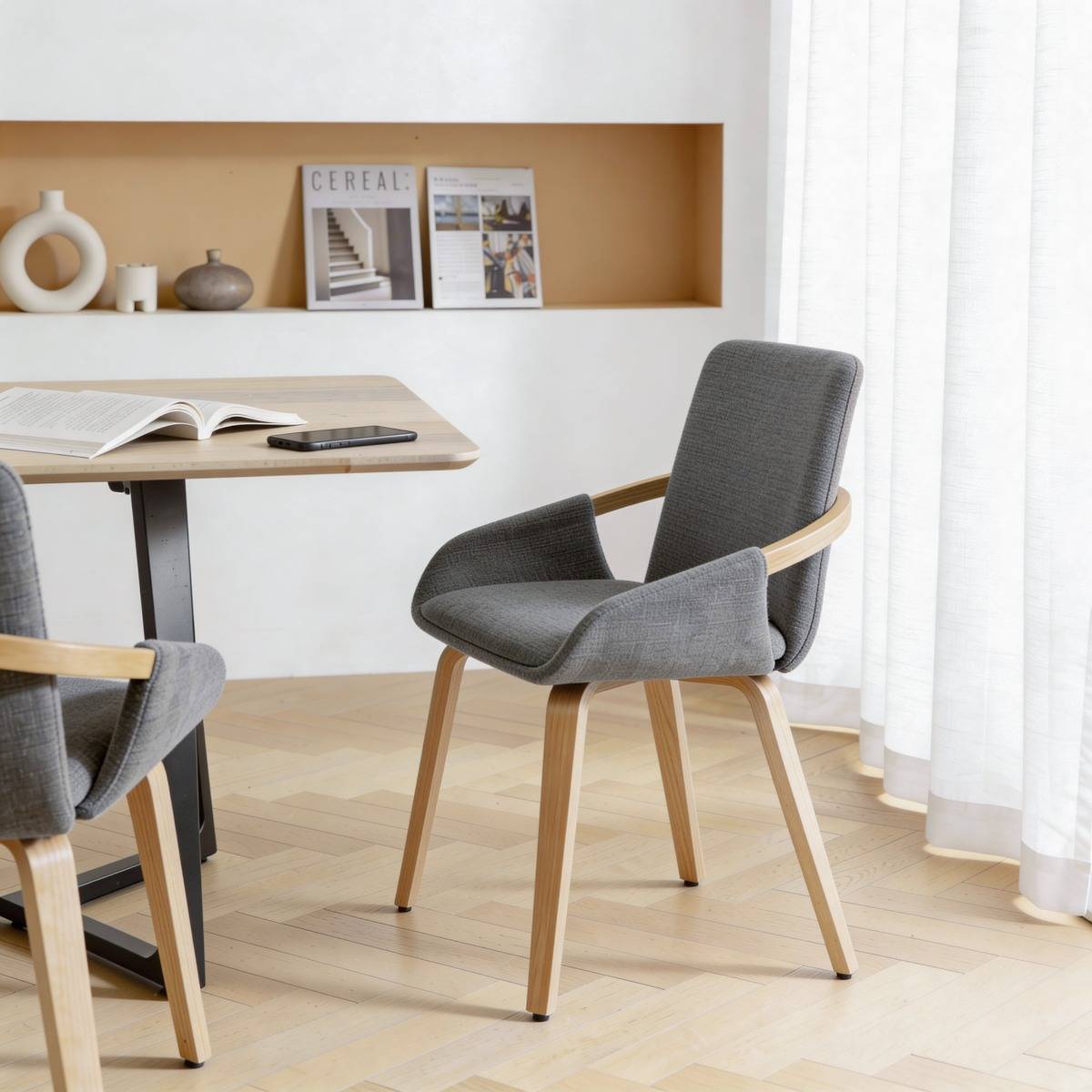 Chaise en bois de sapin et tissu gris chiné Calwen (lot de 2)