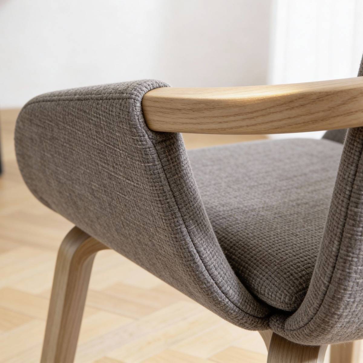 Chaise en bois de sapin et tissu gris chiné Calwen (lot de 2)