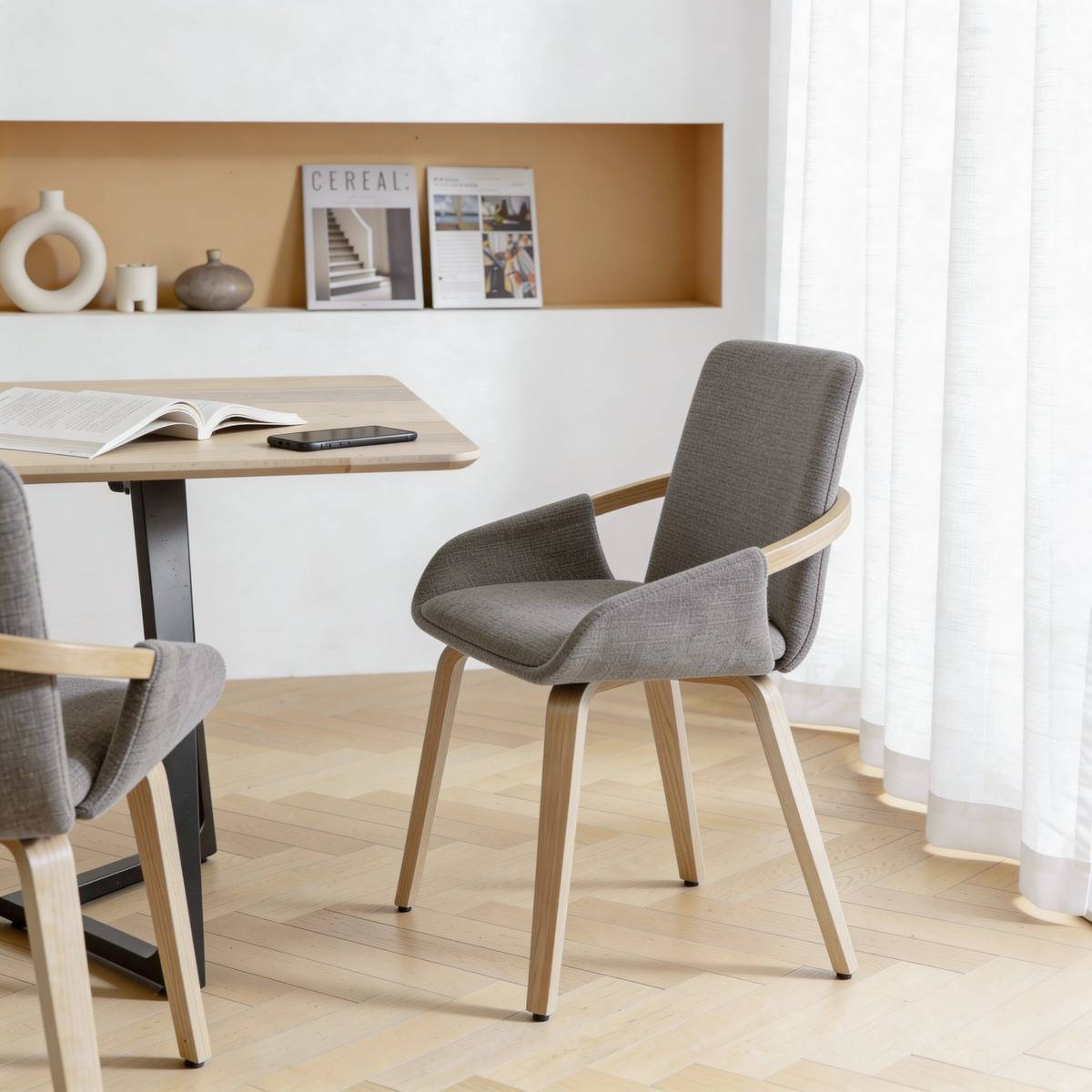 Chaise en bois de sapin et tissu gris chiné Calwen (lot de 2)