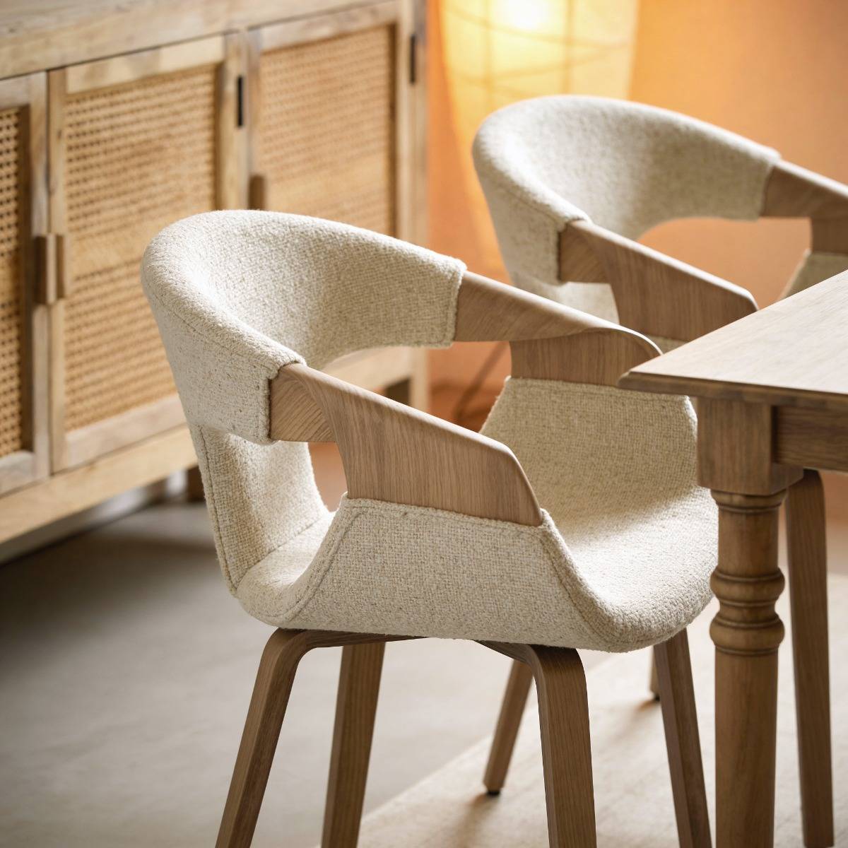 Chaise arrondie en bois de sapin et tissu écru Miriya (lot de 2)