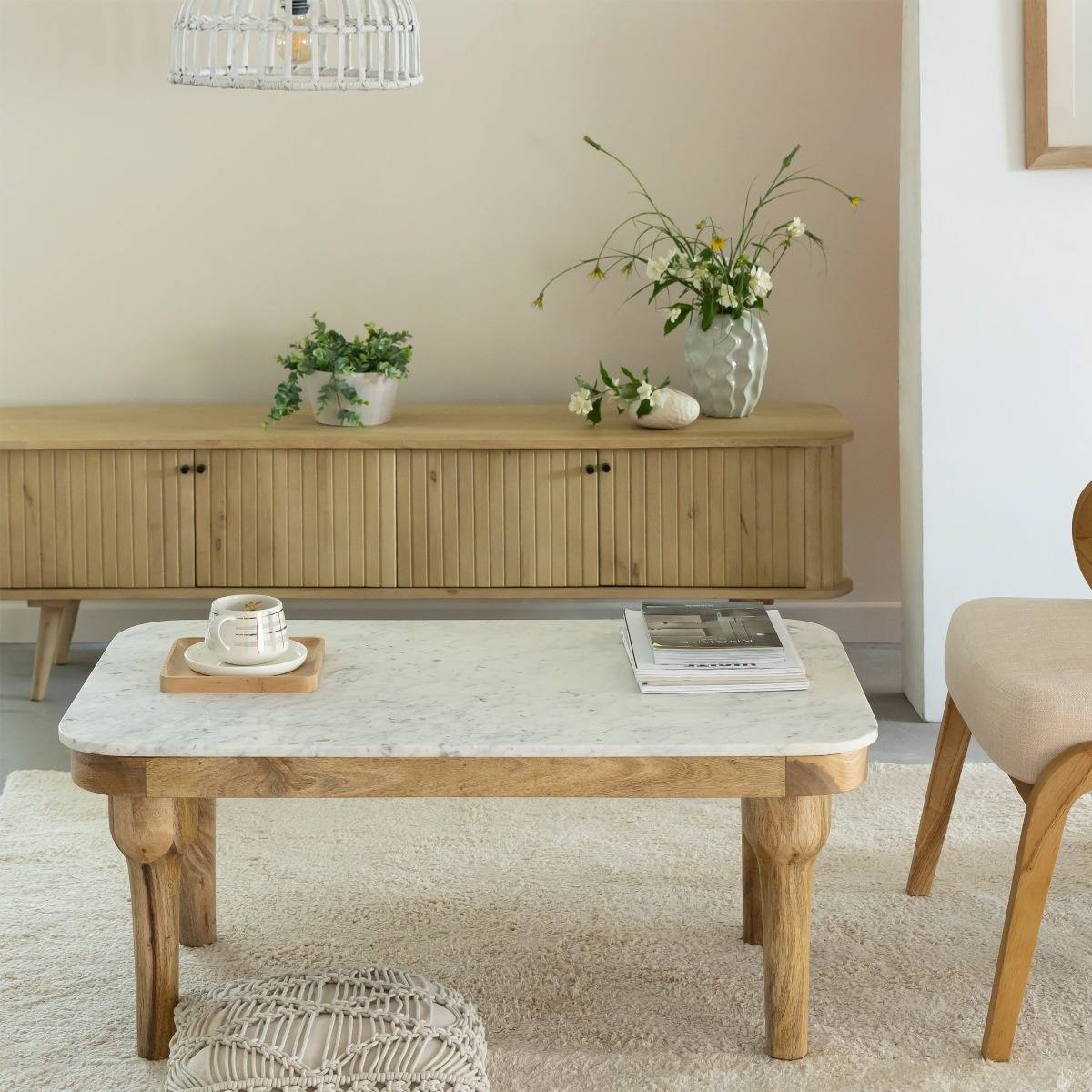 Table basse en marbre et en bois d'acacia Calix