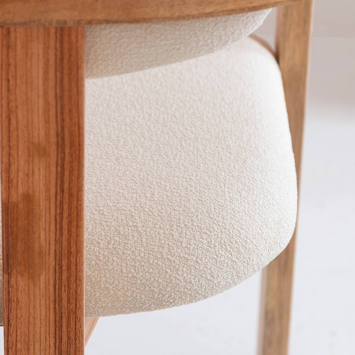 Chaise en bois de mindy et tissu bouclette Suzie (lot de 2)