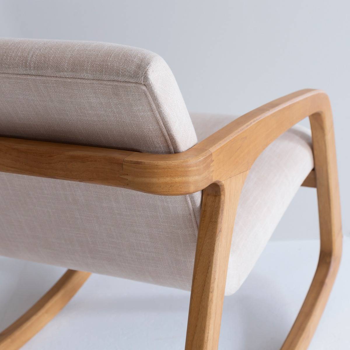 Rocking chair en bois de mindy Suzie