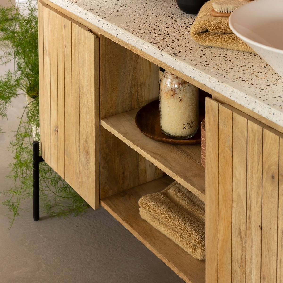 Meuble sous-vasque en bois de manguier et terrazzo Lou