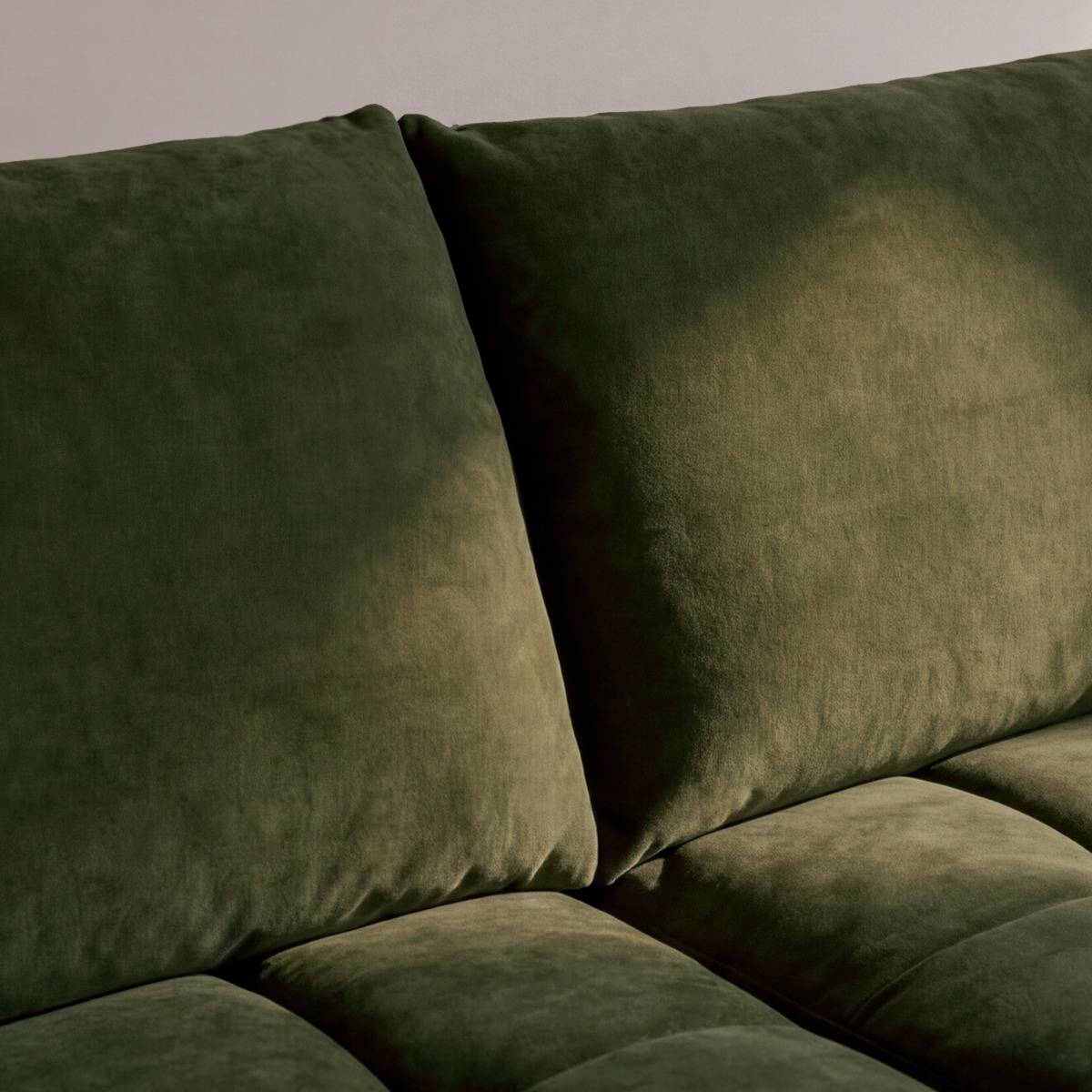 Canapé en velours vert Kaori