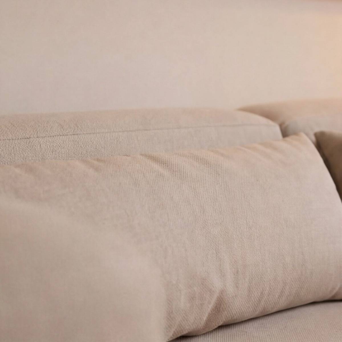 Canapé en tissu beige Solyne