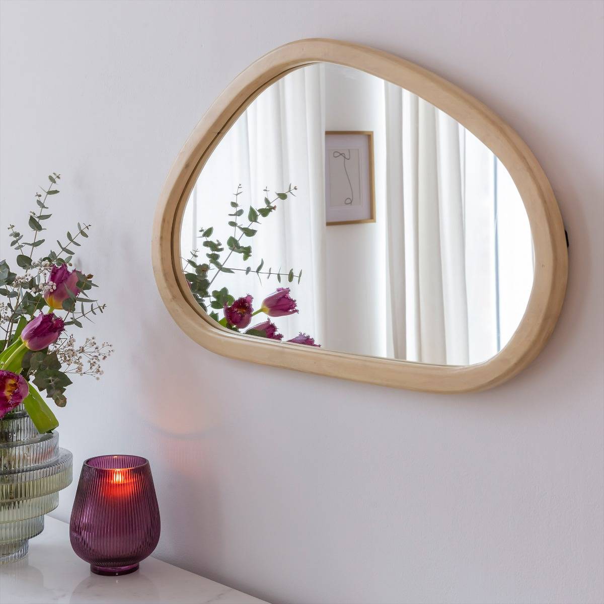 Miroir abstrait en bois de manguier clair Marley