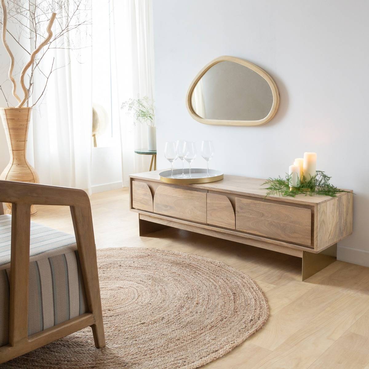 Miroir abstrait en bois de manguier clair Marley