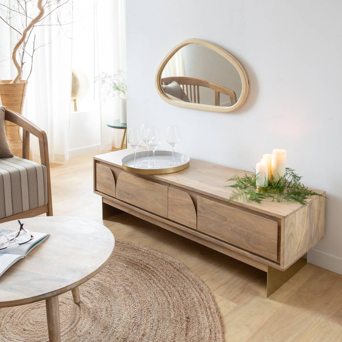 Miroir abstrait en bois de manguier clair Marley