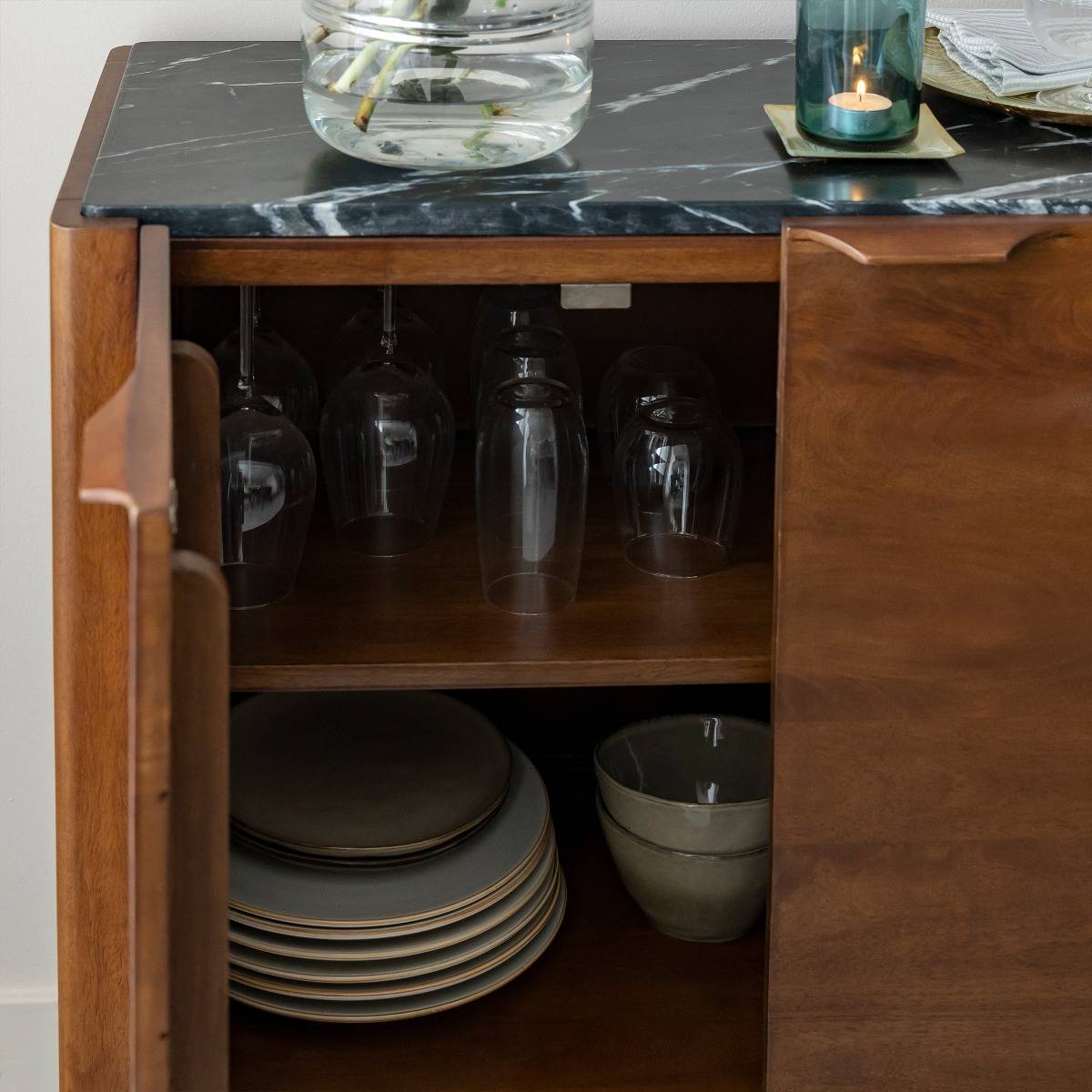 Buffet en bois de manguier et marbre noir Roch