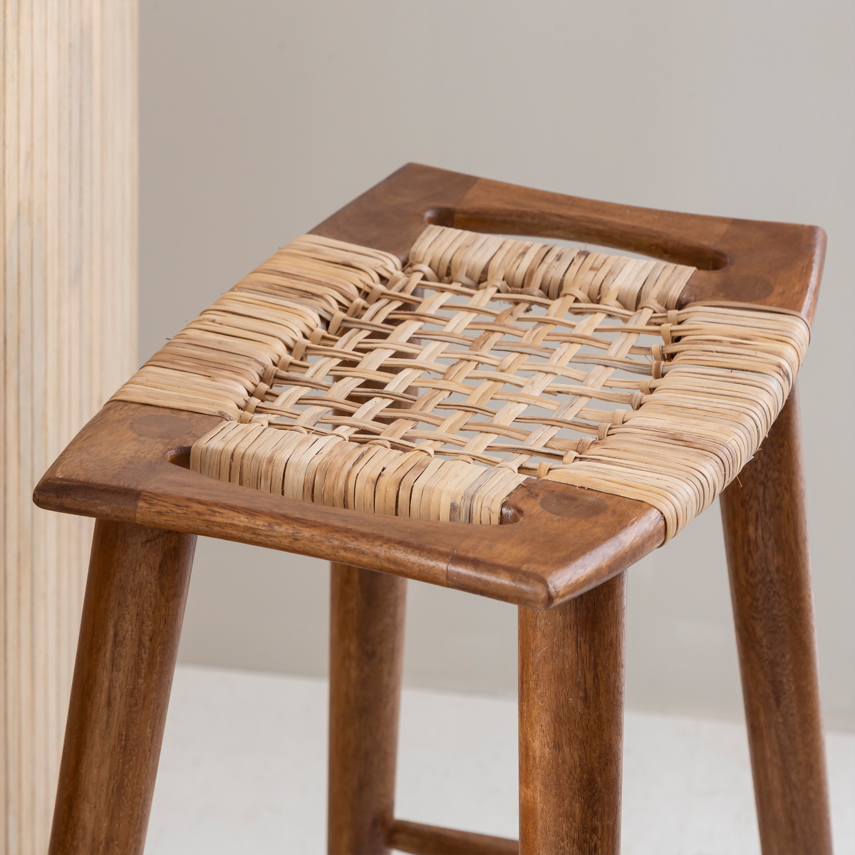 Tabouret de bar en manguier Suzanna