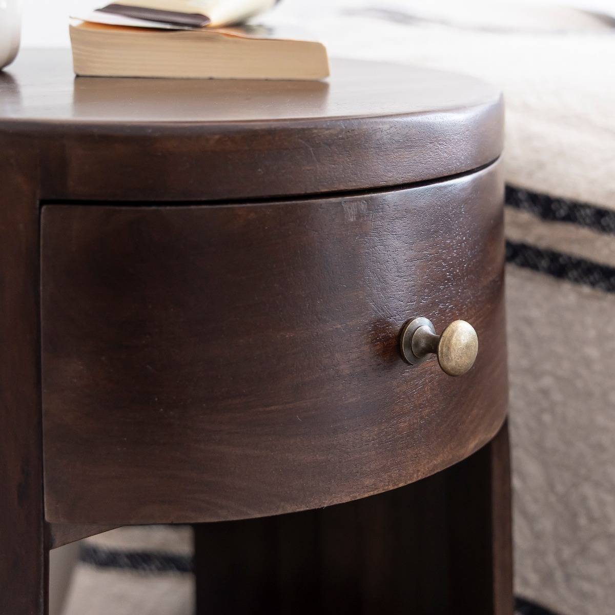 Table de chevet ronde en bois de manguier Isao