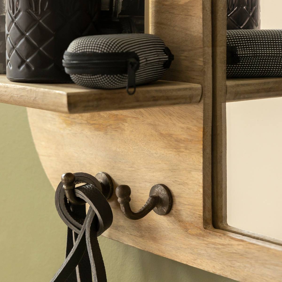 Miroir ovale en bois de manguier clair Juliet