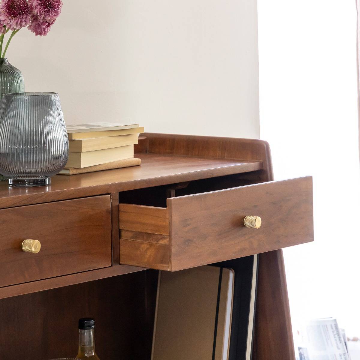 Buffet haut en bois d'acacia Emiel