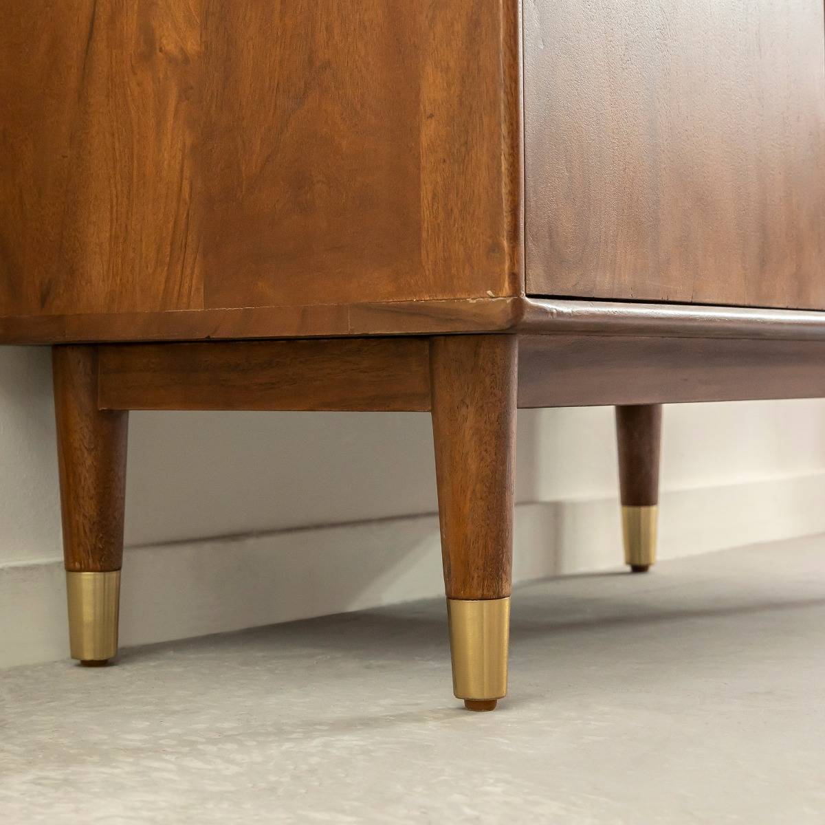 Buffet haut en bois d'acacia Emiel