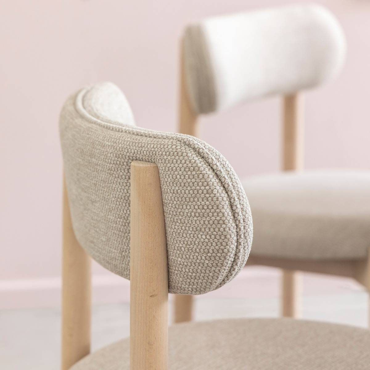Chaise en bois de hêtre clair et tissu Aline (lot de 2)