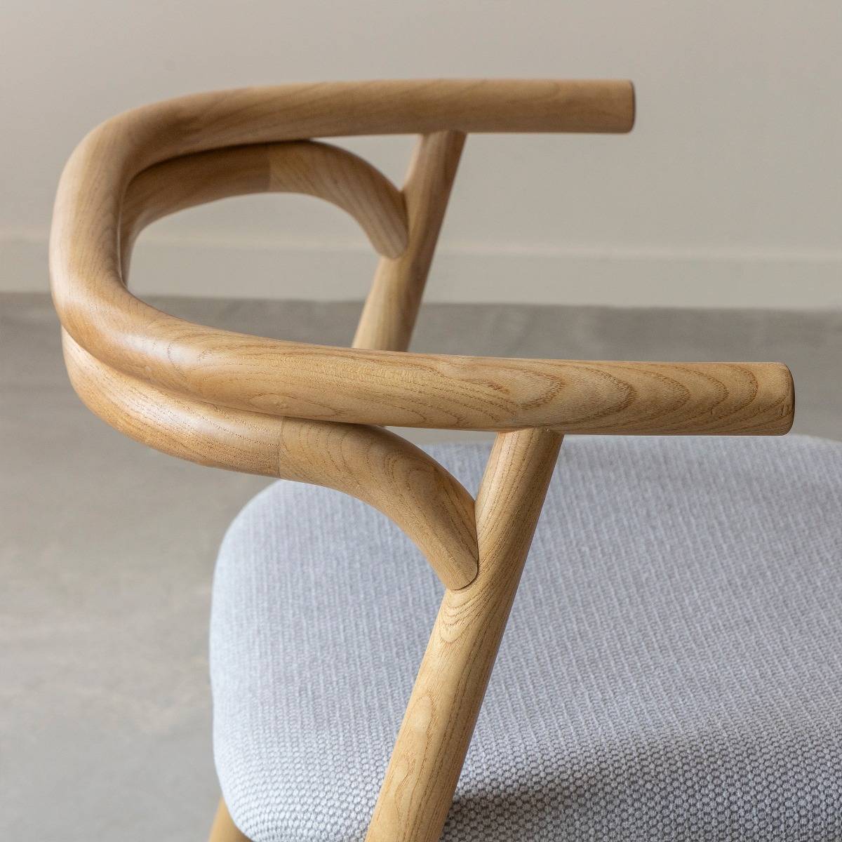 Chaise en bois de orme et tissu gris Aline (lot de 2)
