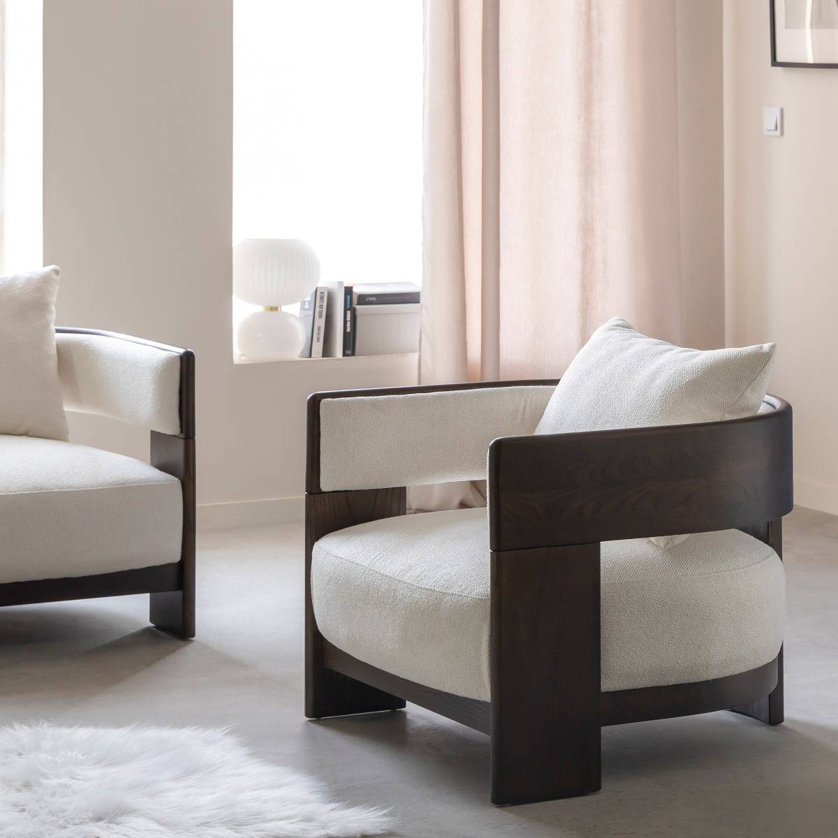 Fauteuil en bois d'orme et tissu écru Yséon