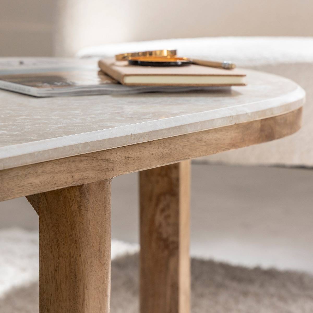 Table basse en bois de manguier et marbre Moana