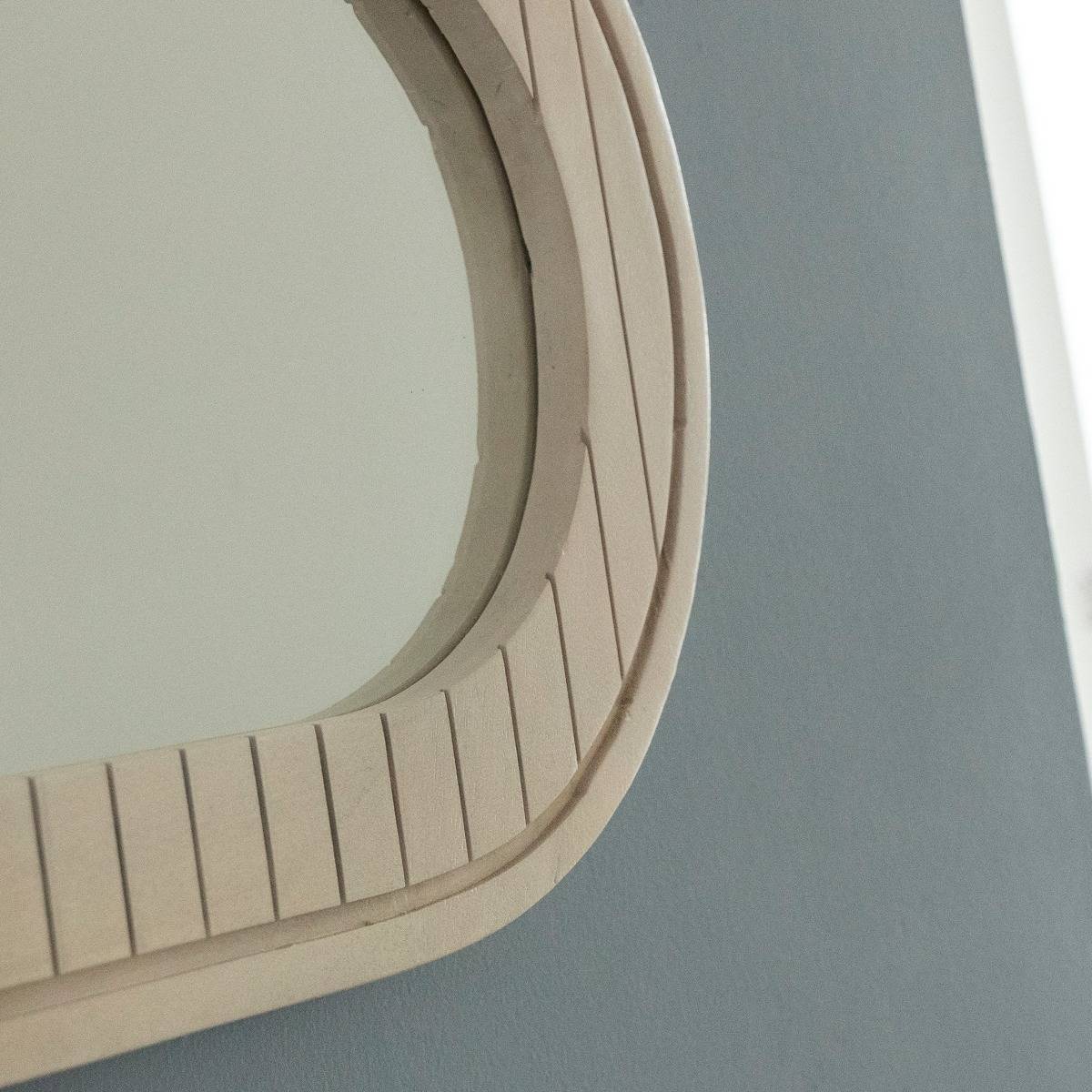 Miroir en bois de manguier Yoni