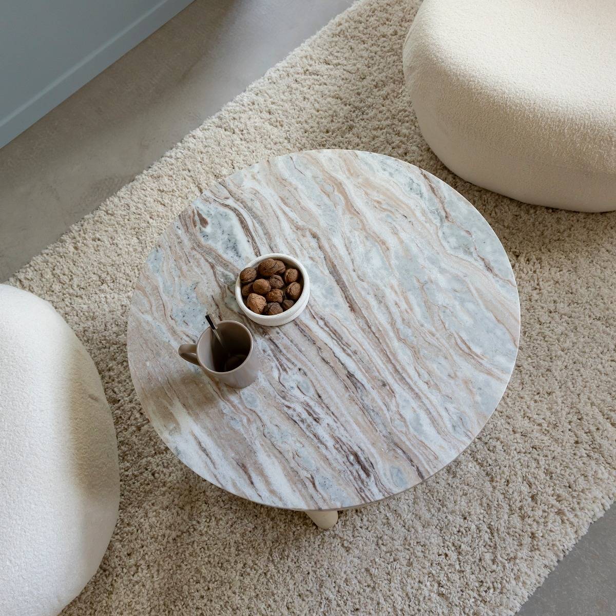 Table basse ronde en bois de manguier et marbre Isabella