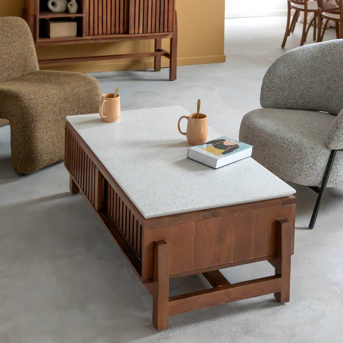 Table basse en bois d'acacia et terrazzo Kaelis