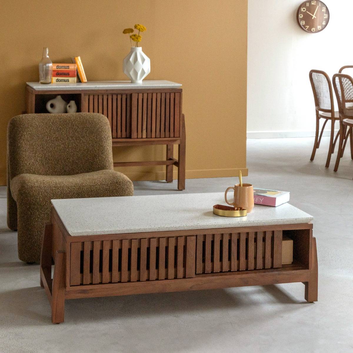 Table basse en bois d'acacia et terrazzo Kaelis