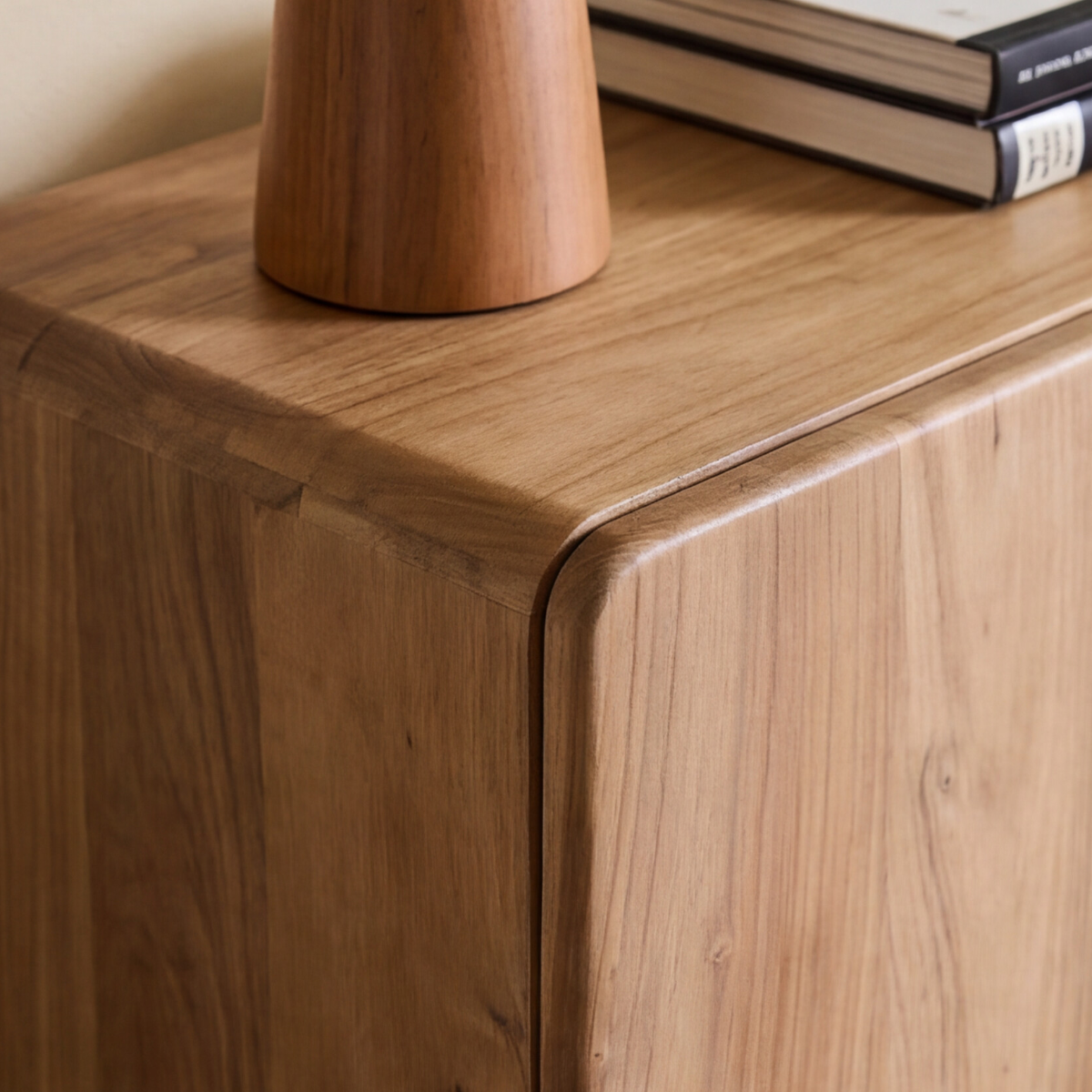 Buffet 4 portes en bois d'acacia Vinnie