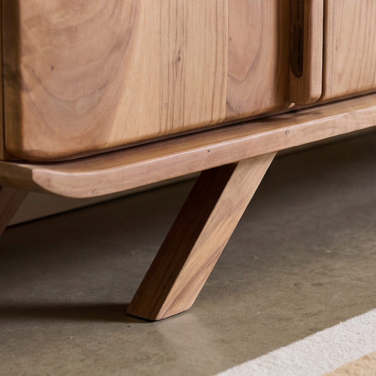 Buffet 4 portes en bois d'acacia Vinnie