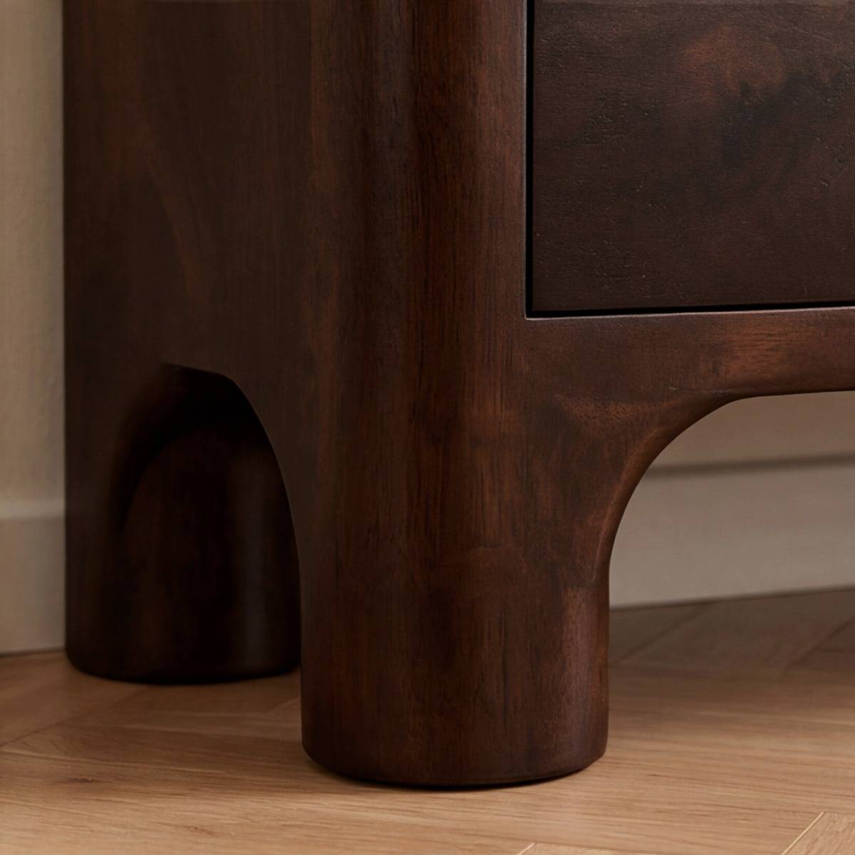Commode en bois de manguier foncé Alanah