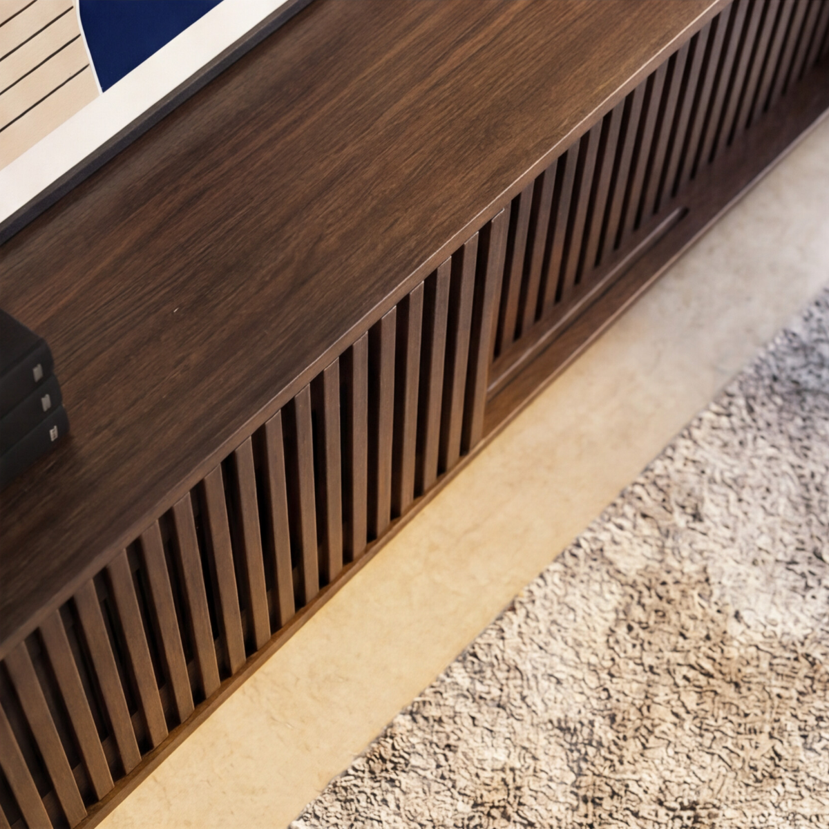Meuble TV en bois de manguier et marbre Tobias