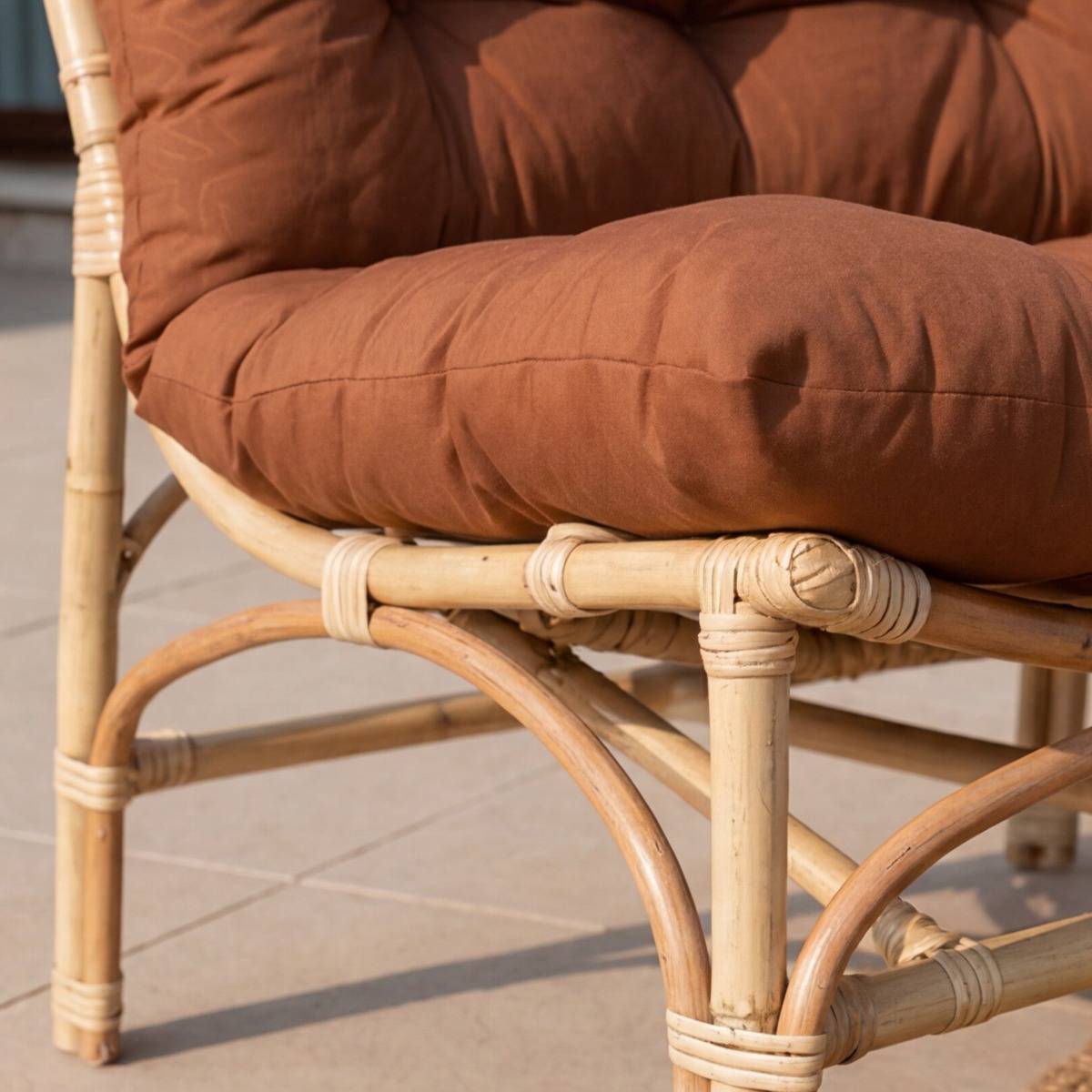 Salon de jardin en rotin avec coussins terracotta Rattan