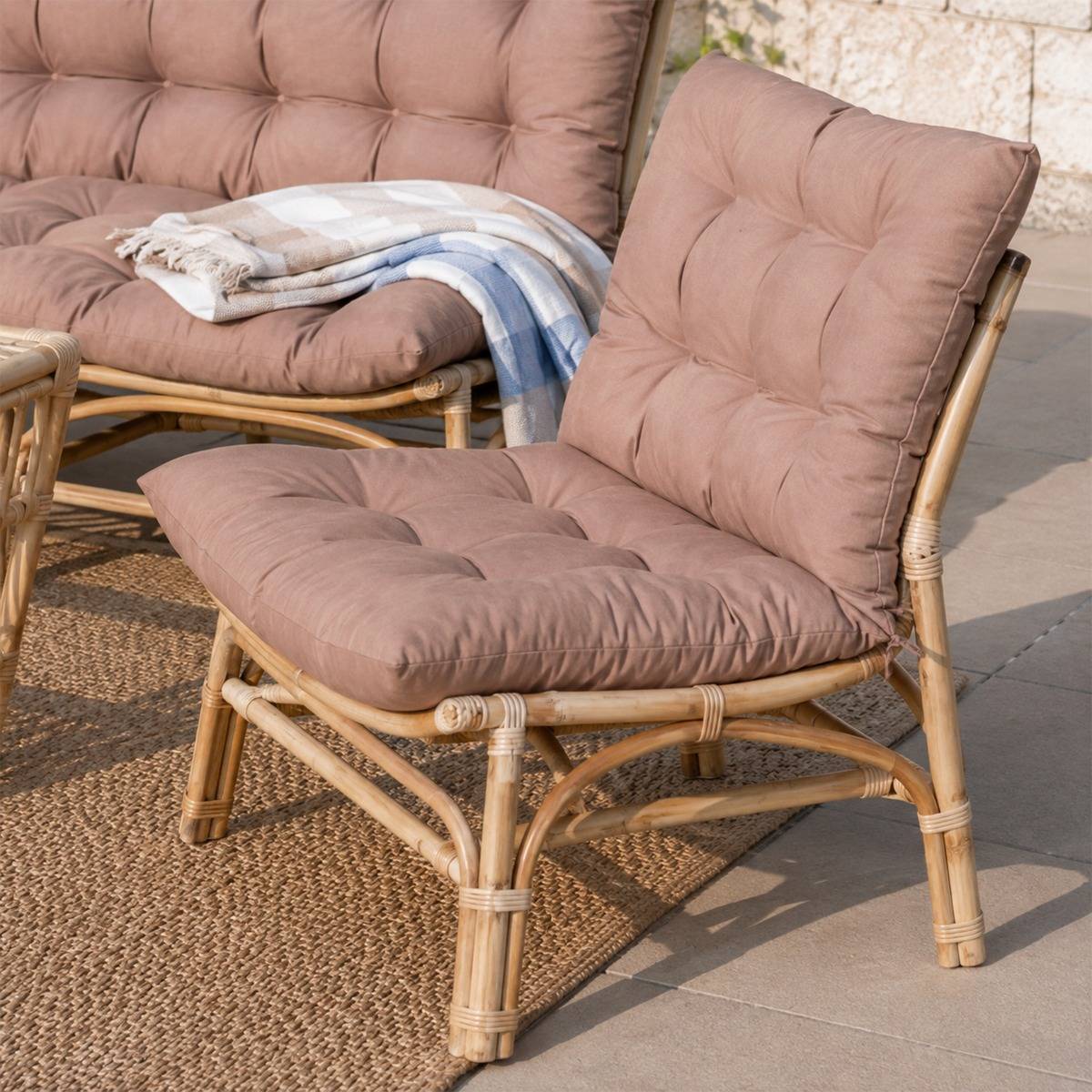 Salon de jardin en rotin avec coussins taupe Rattan