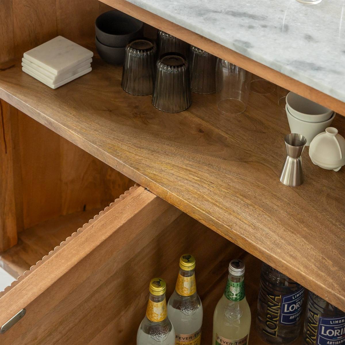Meuble bar en bois de manguier et marbre Adler