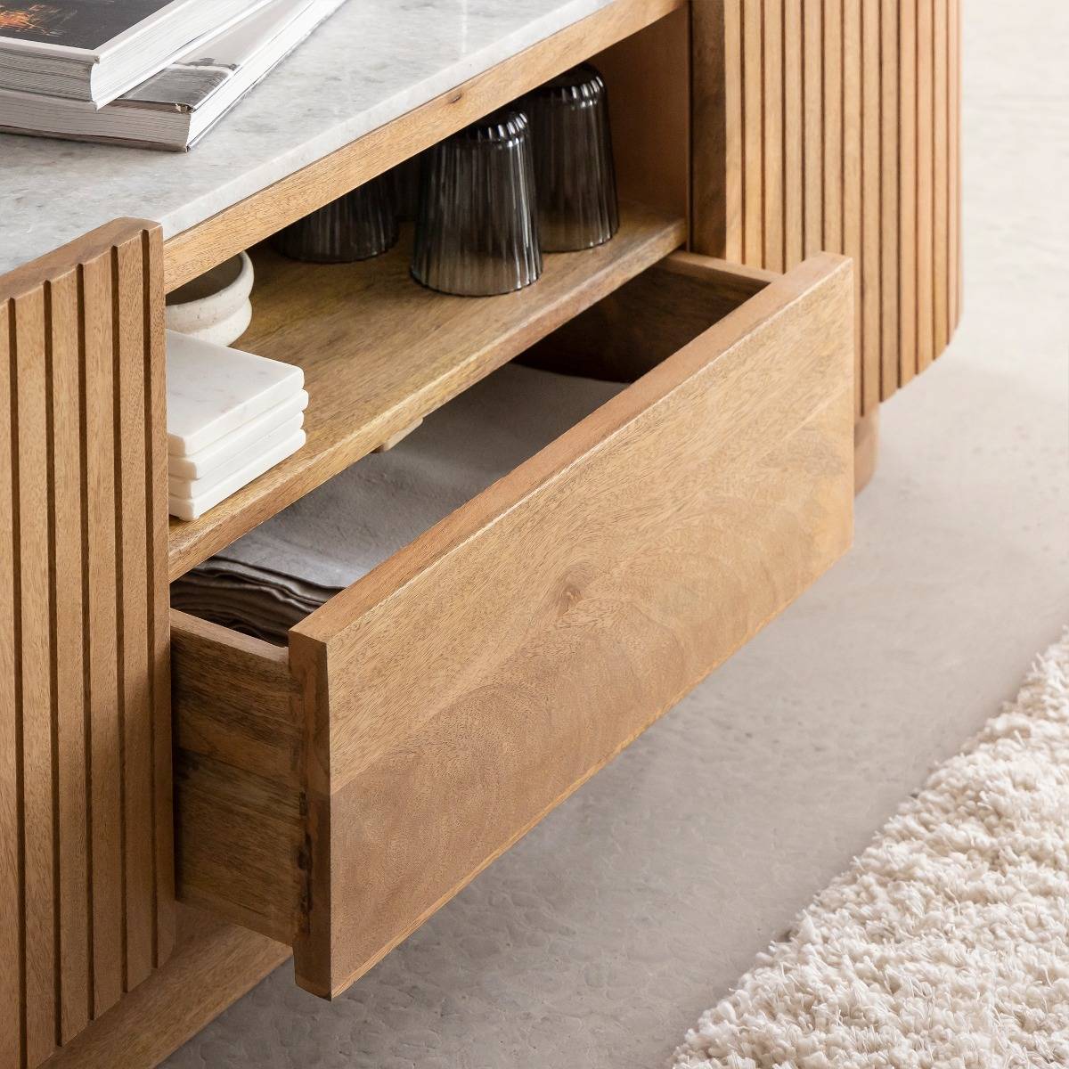 Meuble TV en bois de manguier et marbre Adler
