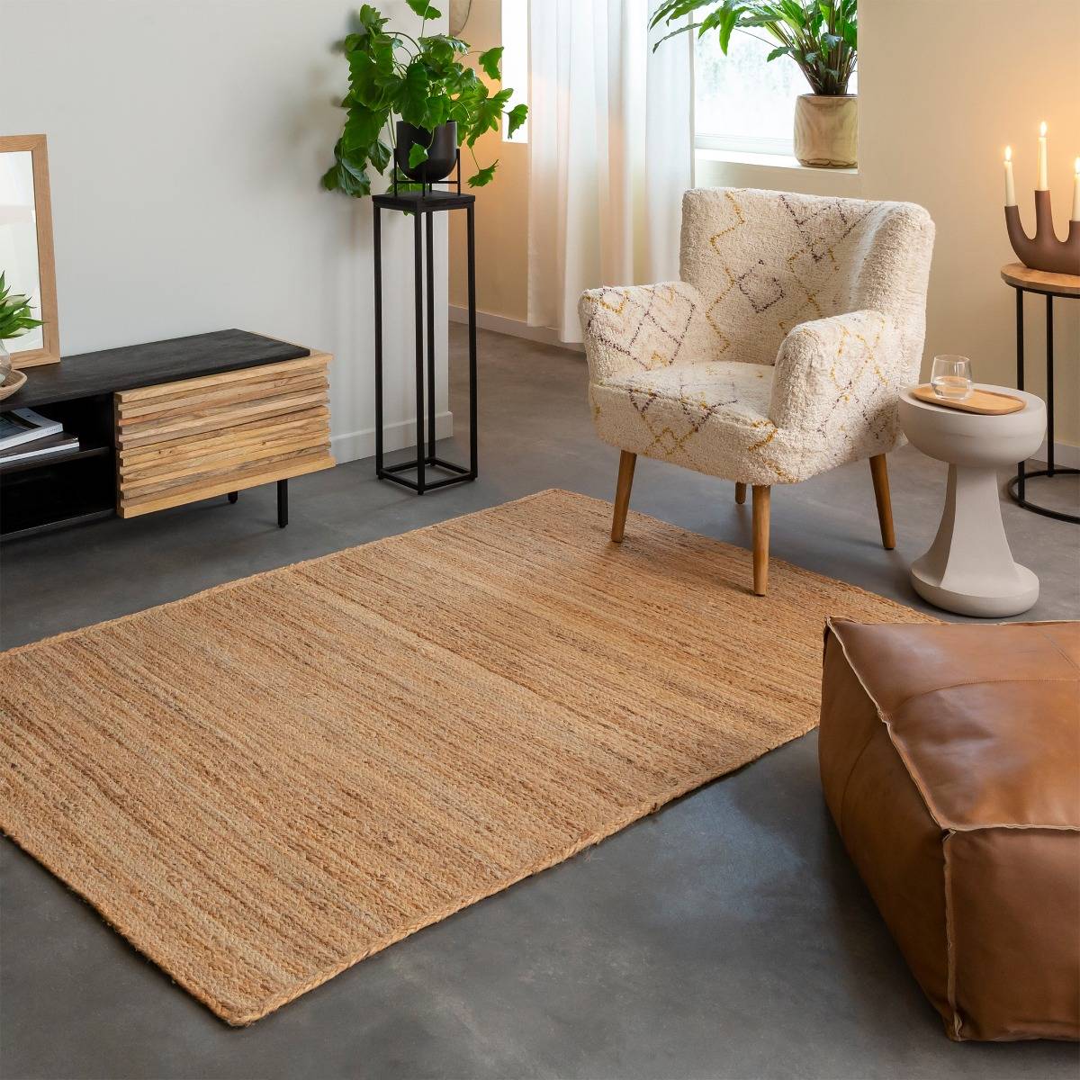 Pouf en cuir petit modèle Mina