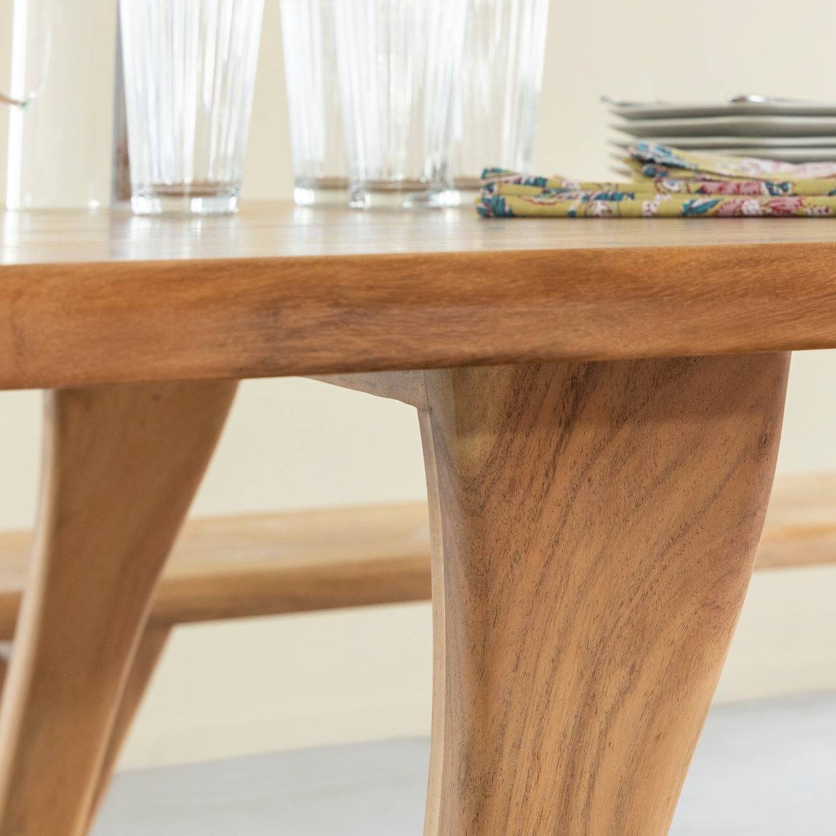Table à manger haute + 2 bancs en bois d'acacia Orane