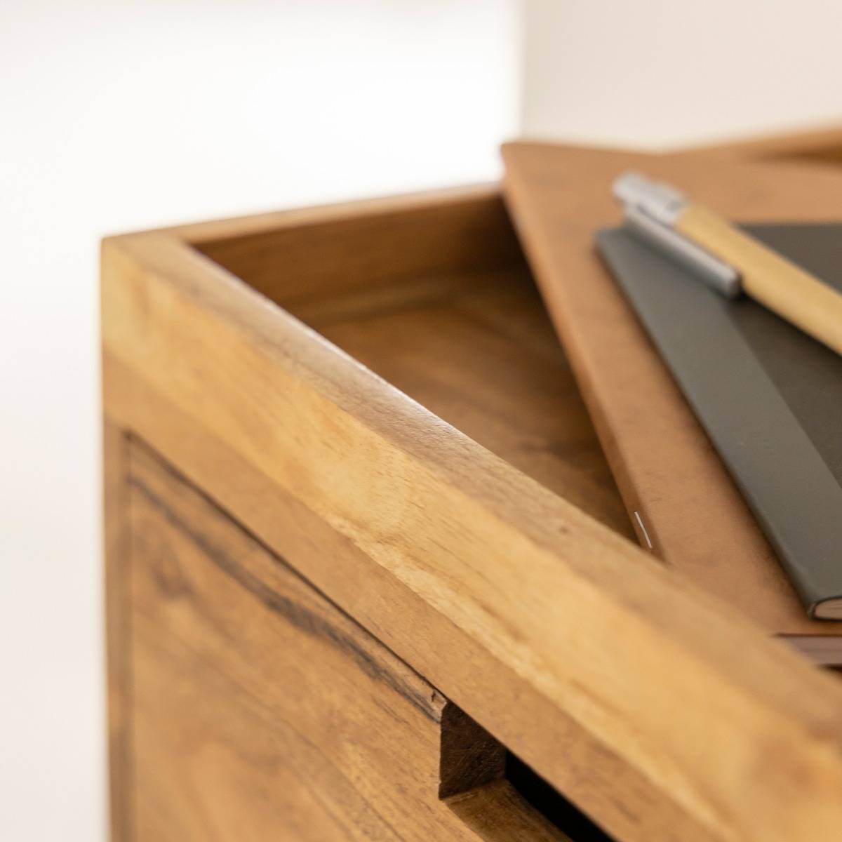 Etagère murale carrée en bois d'acacia Orane