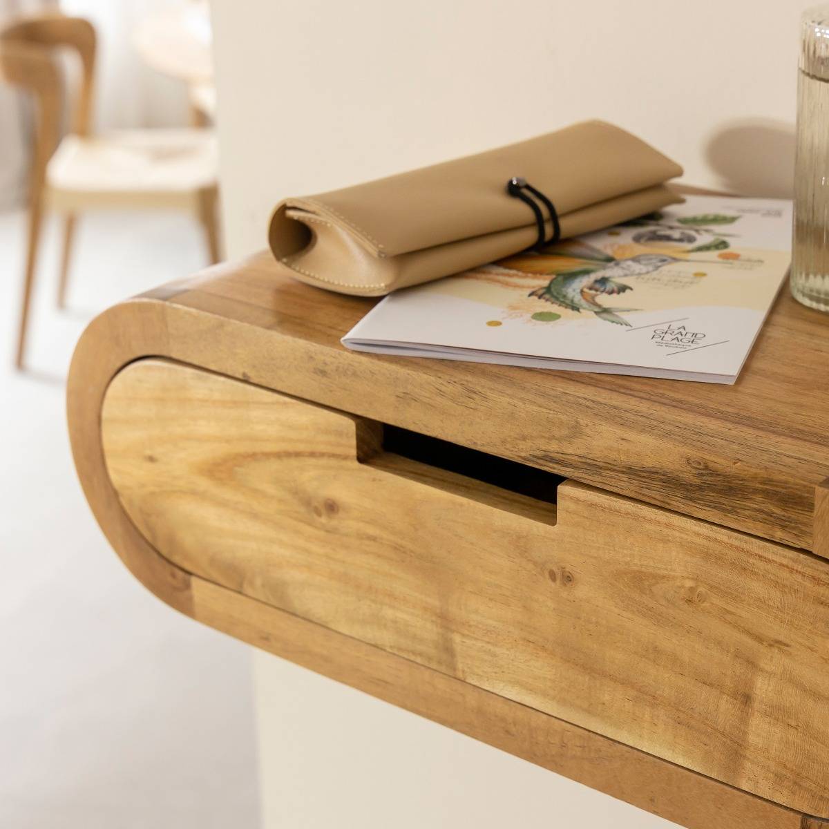 Etagère murale arrondie en bois d'acacia Orane