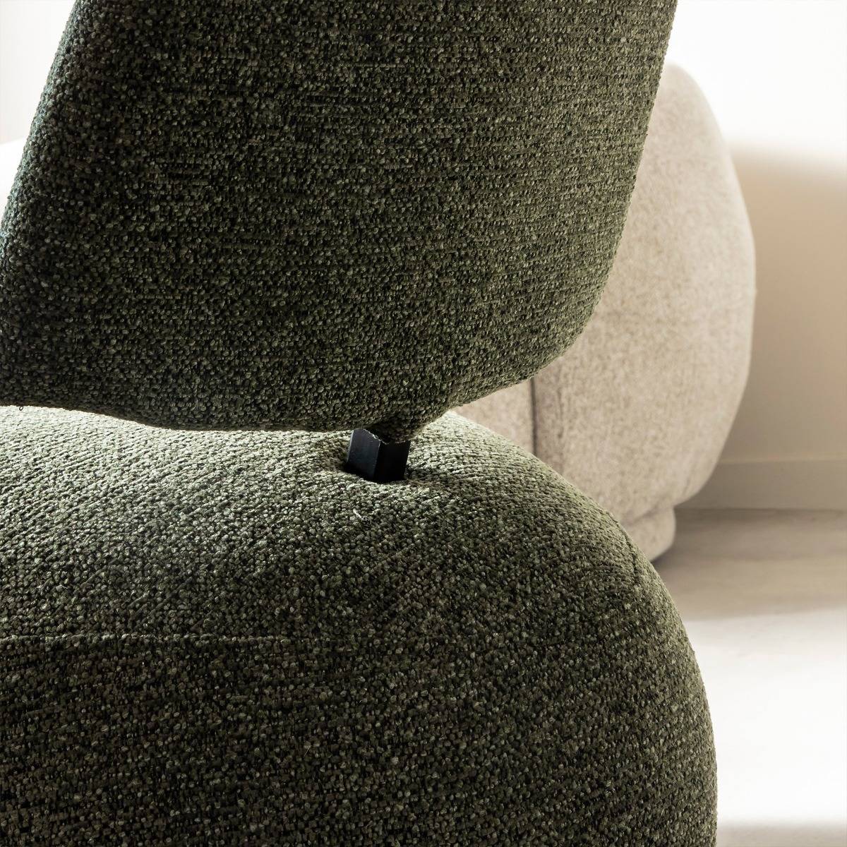 Fauteuil en tissu bouclette avec dossier vert Calya
