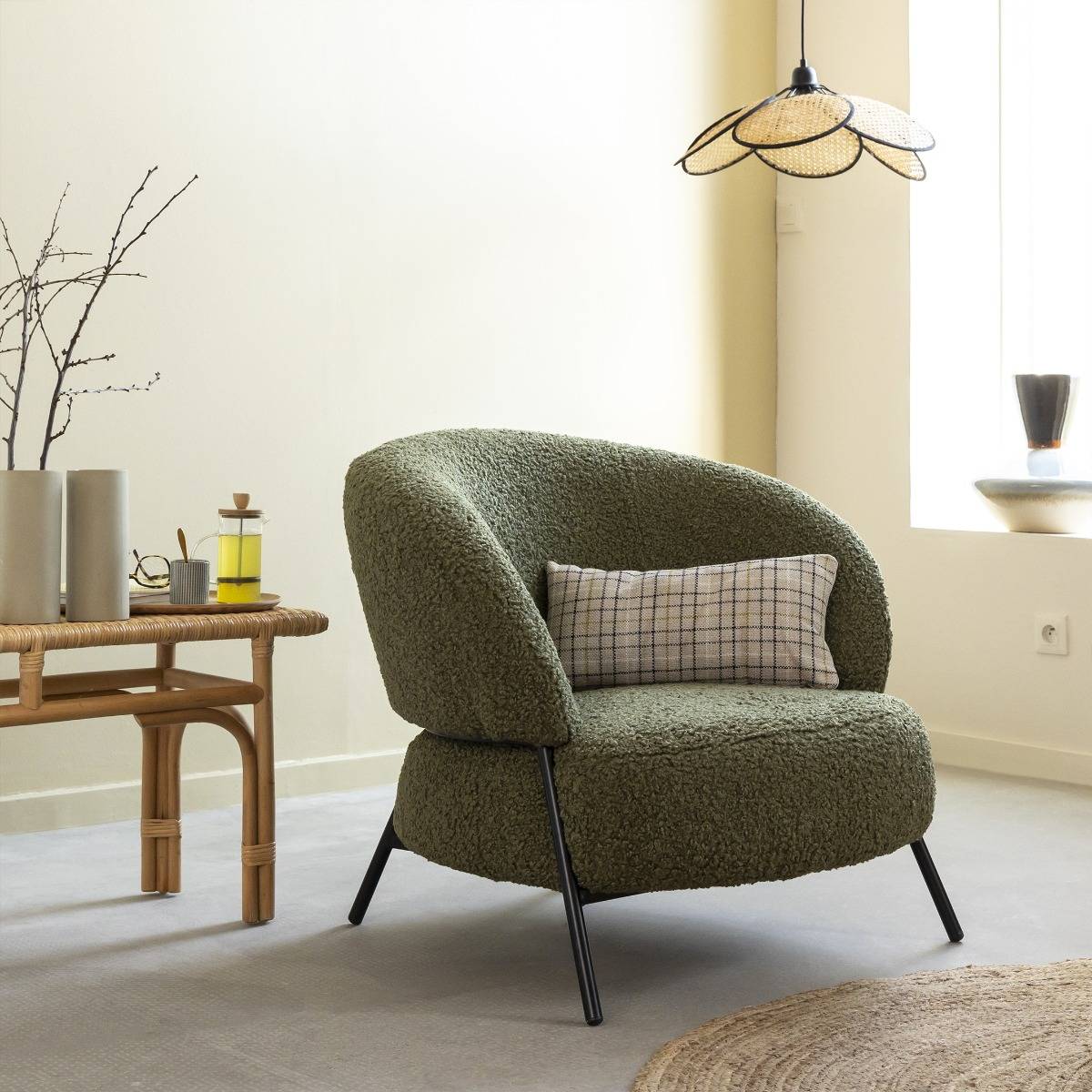 Fauteuil en tissu bouclette vert Kanoa