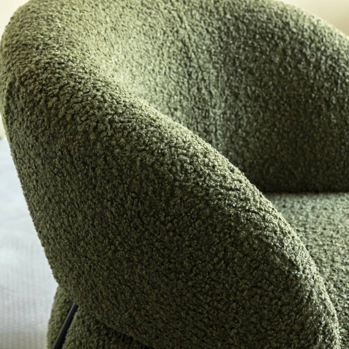 Fauteuil en tissu bouclette vert Kanoa