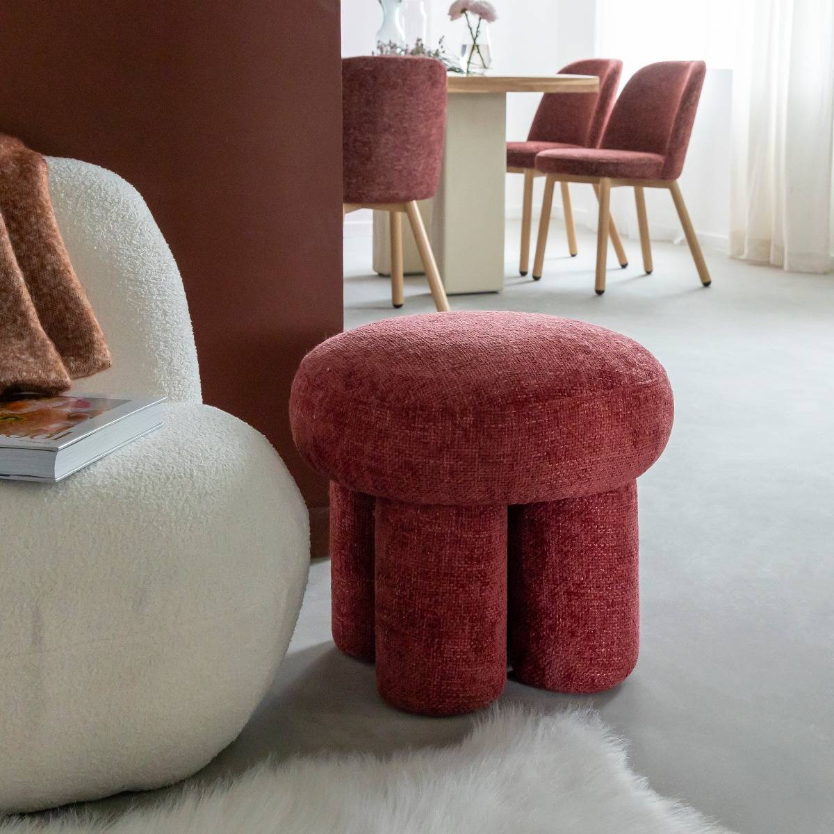 Petit tabouret en tissu fuchsia Toby