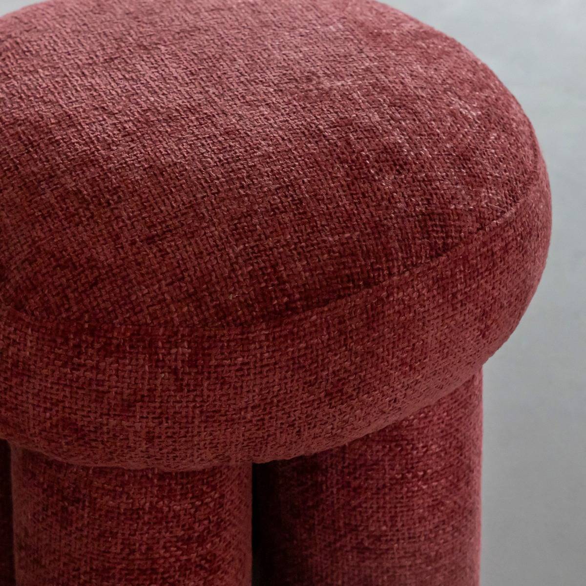 Petit tabouret en tissu fuchsia Toby